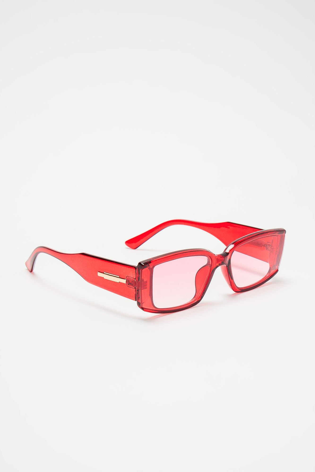 https://cdn.shopify.com/s/files/1/0293/9277/files/04-09-24_S10_58_P21010CP_Red_P_CXB_15-28-49_10805_SG_ES.jpg?v=1713992154
