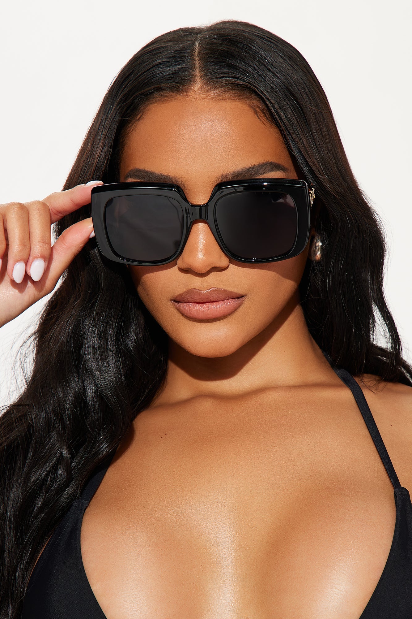 https://cdn.shopify.com/s/files/1/0293/9277/files/06-11-24_S4_15_BQ237266_Black_TK_SS_10-45-41_17554_PXF.jpg?v=1718315836
