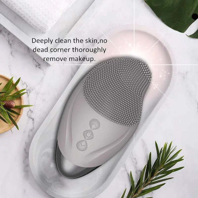 Facial Massager & Cleansing Brush