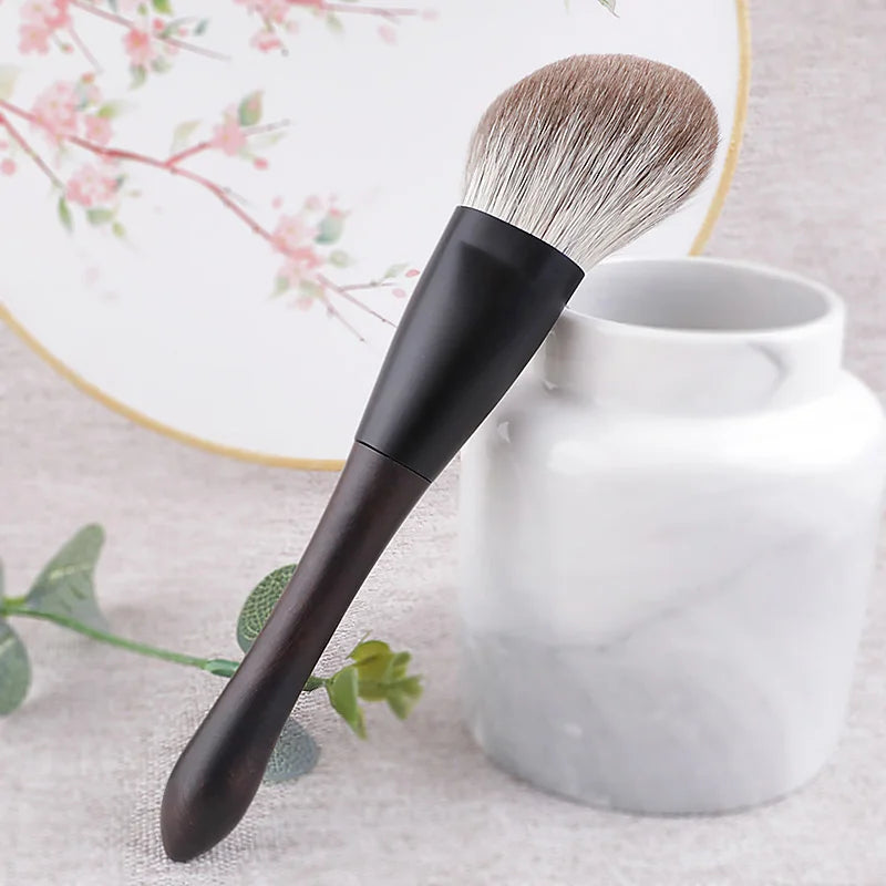 Angled Contour Sculpting Brush