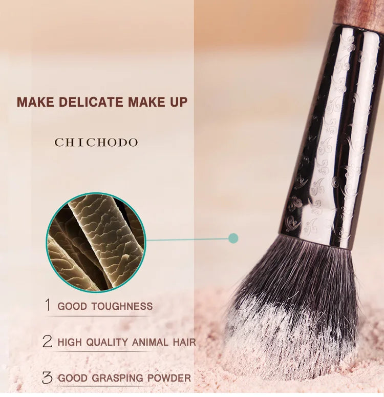 Makeup Brush Amber Series Carved