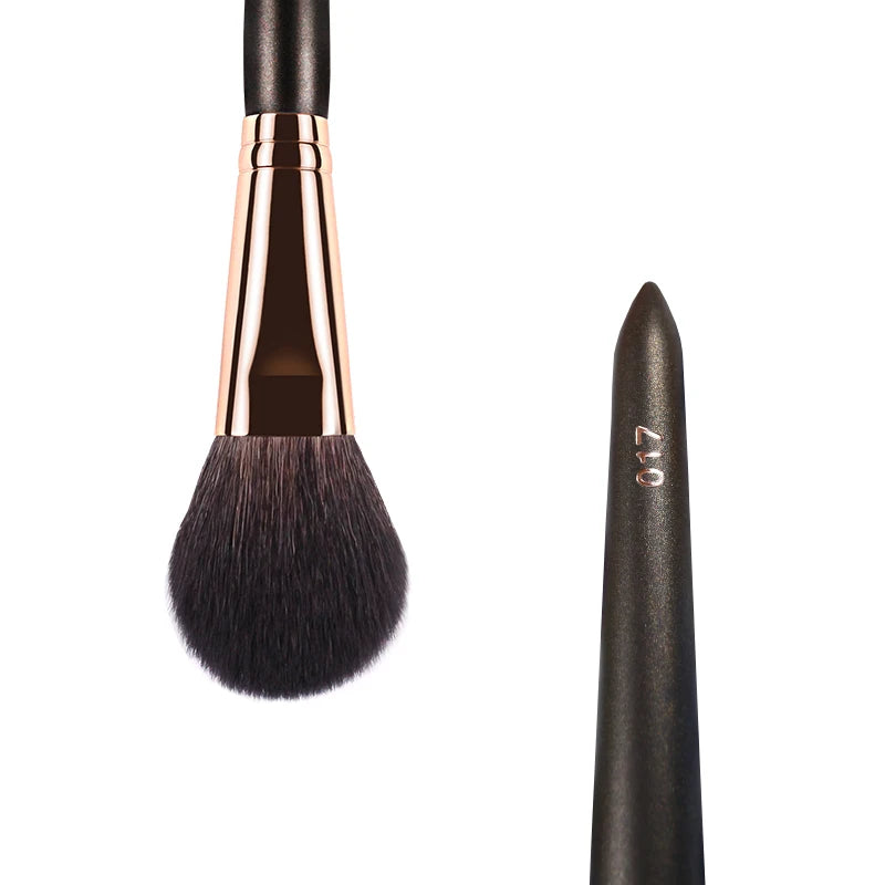 Round Blush Brush for Blusher Make Up