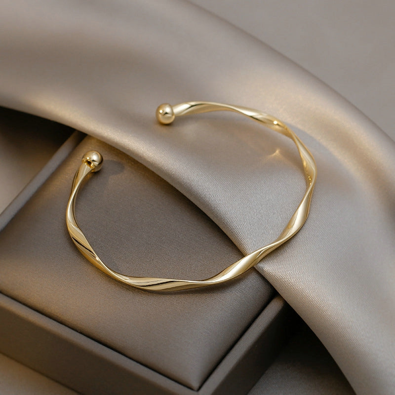 Classic Twisted Gold Bracelet