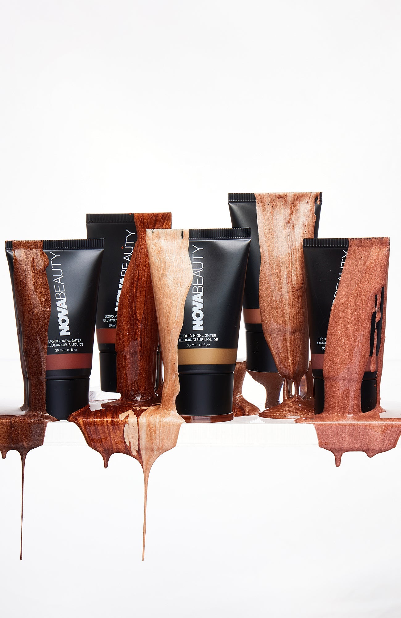 https://cdn.shopify.com/s/files/1/0293/9277/files/NOVABEAUTYGlowEffectFaceandBodyHighlighter_55081a2c-4601-48ad-946d-9b4d792c10b9.jpg?v=1686953691