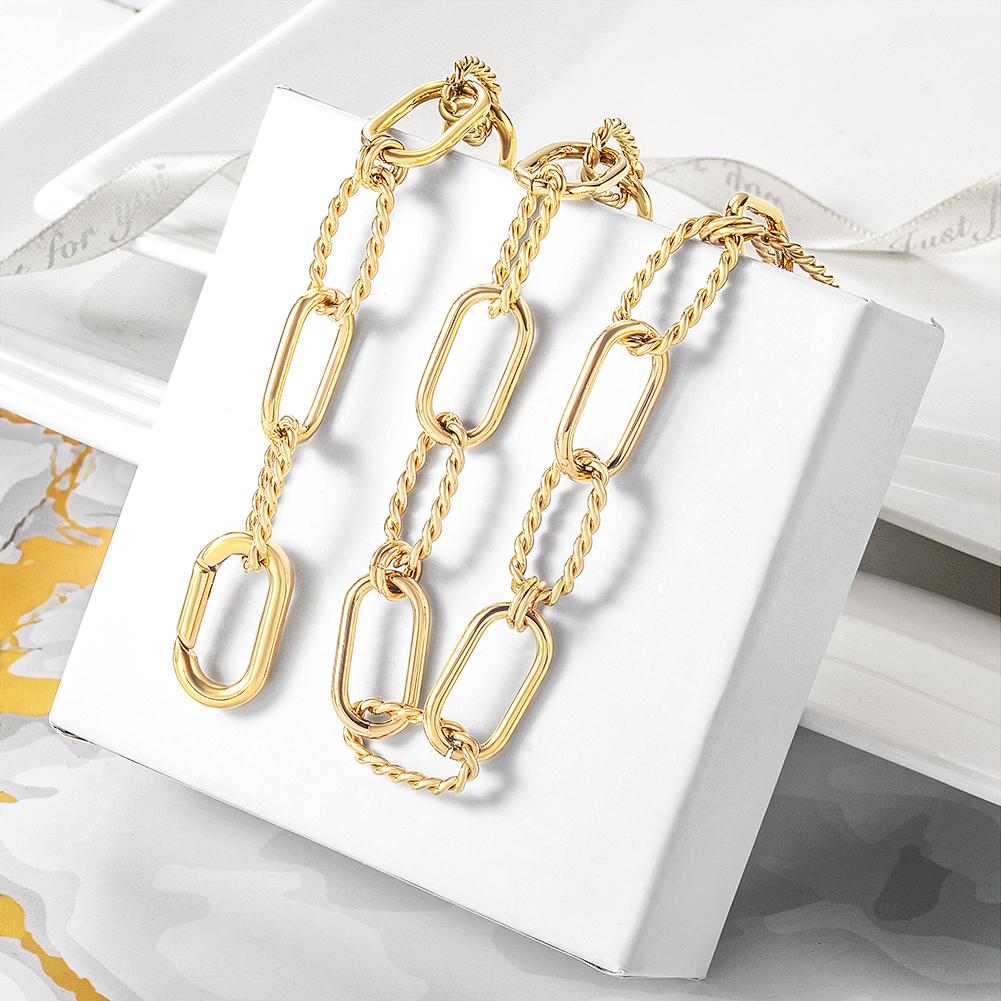 THREADER INTERLOCKING NECKLACE