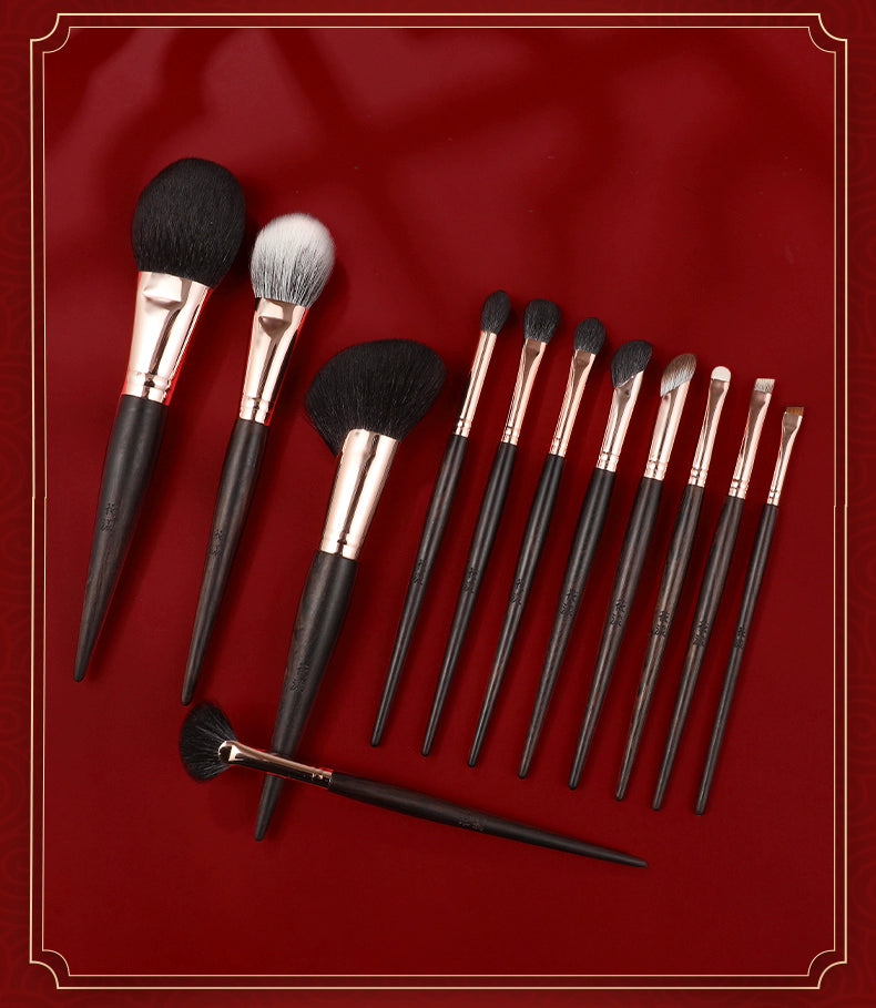Ebony Rose 12 Makeup Brushes Suit Animal Fur Lady Texture