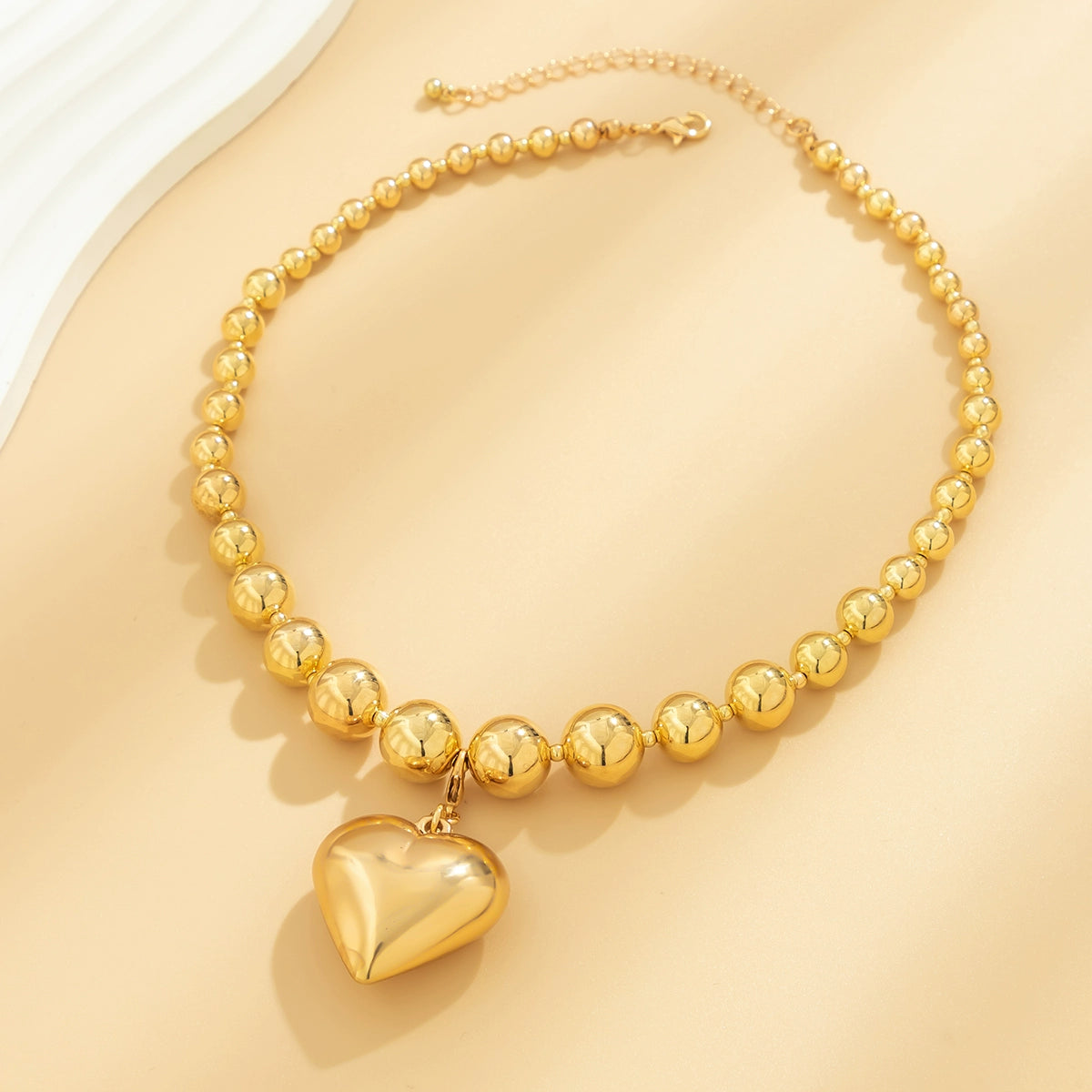 Peach Heart Pendant Beads Necklace
