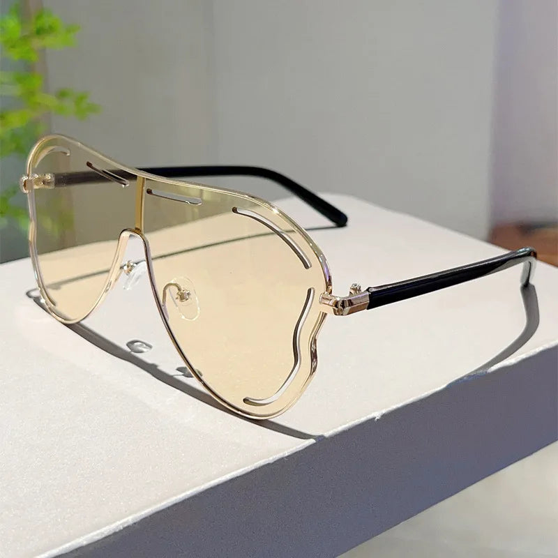 Luxury Oversized Shield One-Piece Punk Sunglasses - UV400