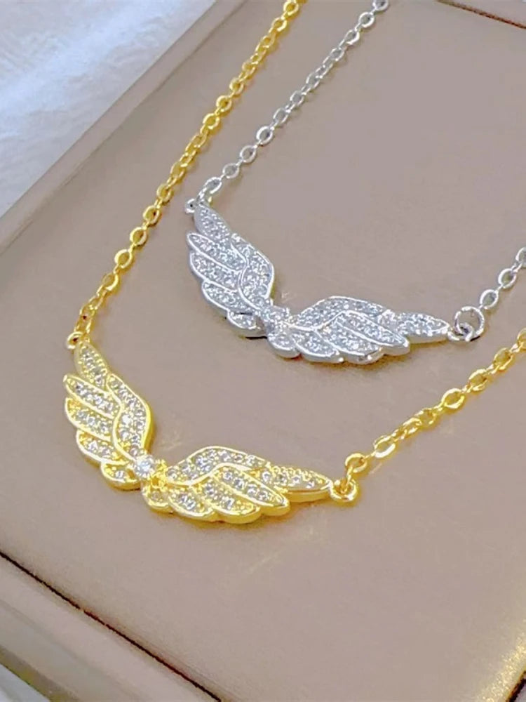 Exquisite Light Luxury White Necklace