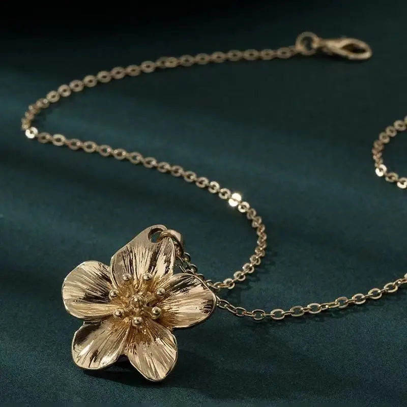 Hand-cCast Flower Pendant Necklace