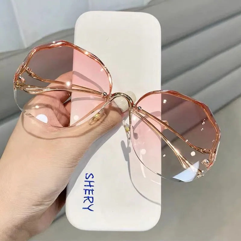 Round Designer Rimless