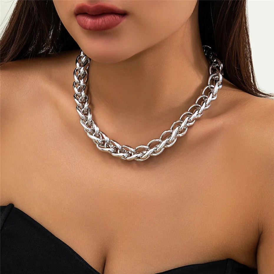 Goth Creative Big Chunky Twisted Lock Choker