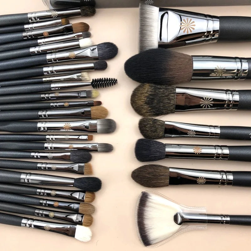 1pc Pro P series Makeup brushes Powder Foundation