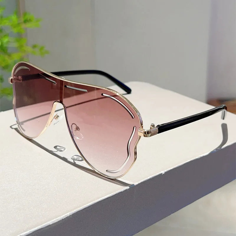 Luxury Oversized Shield One-Piece Punk Sunglasses - UV400