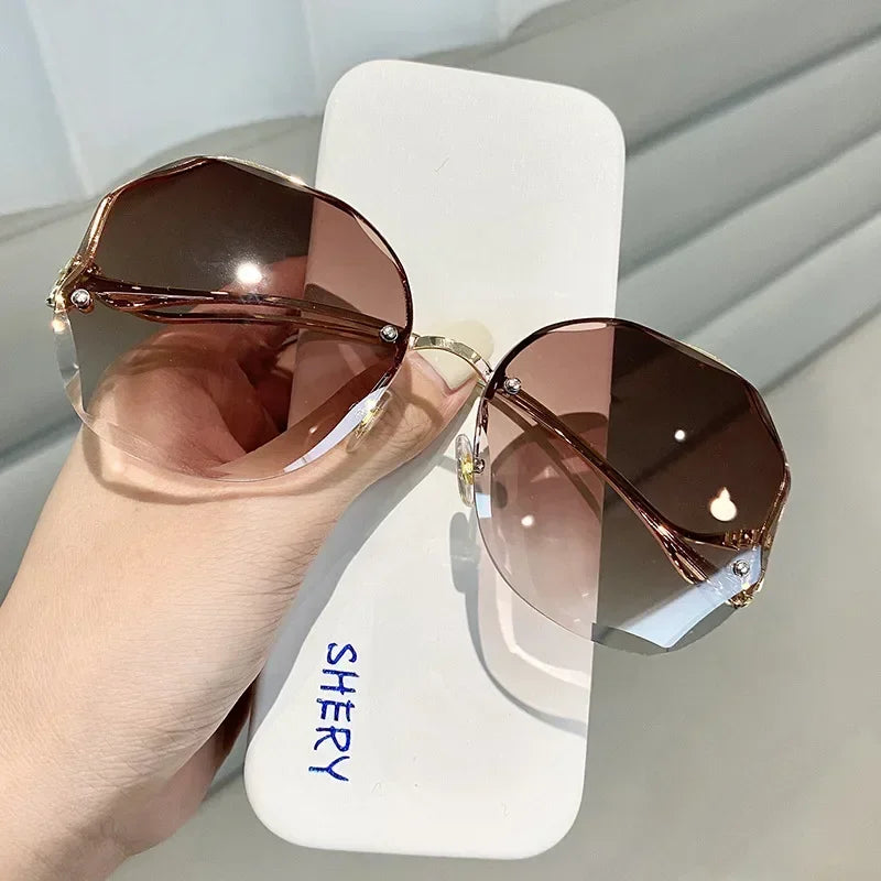 Round Designer Rimless