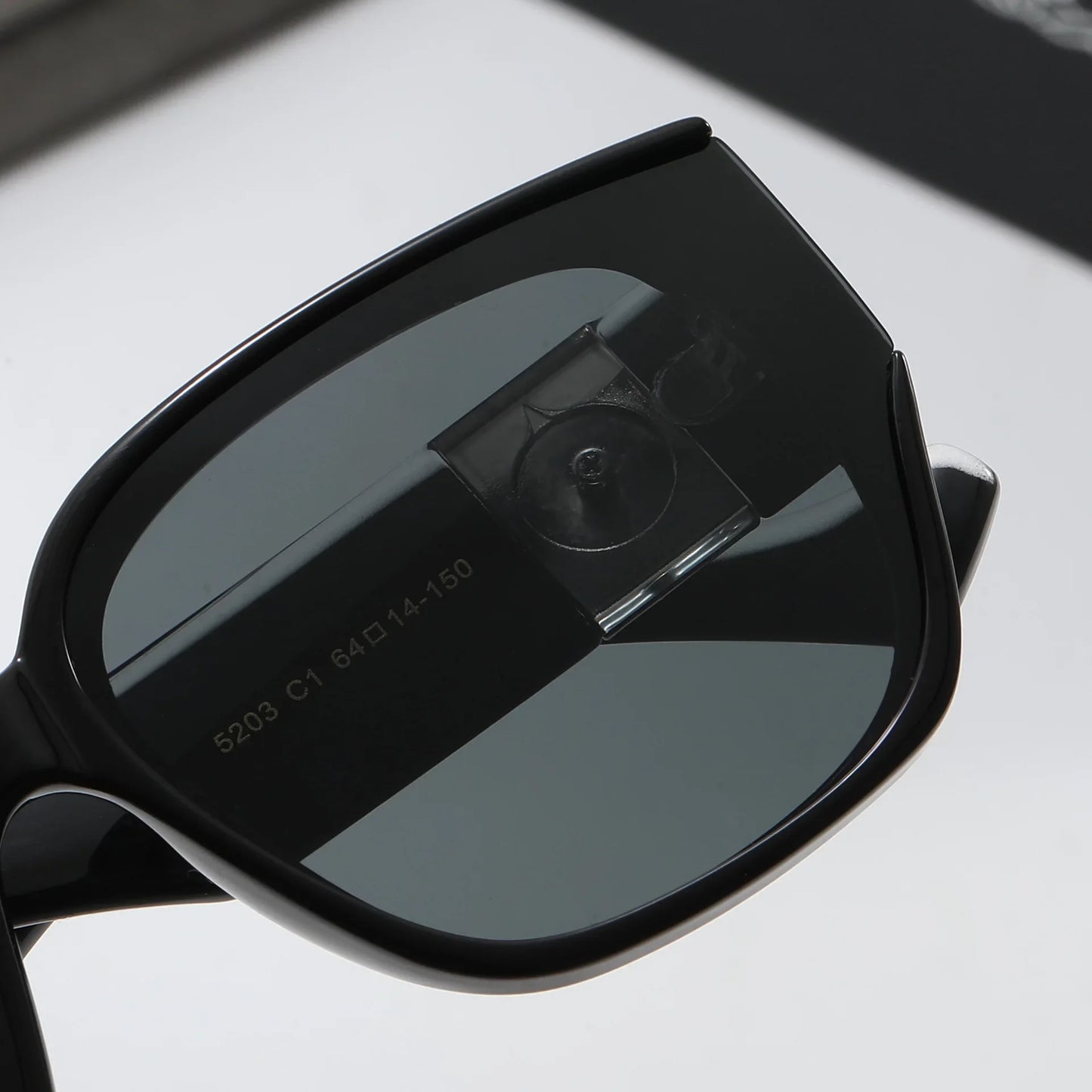 Unisex Polarized Square Luxury Unisex Eyewear - UV400