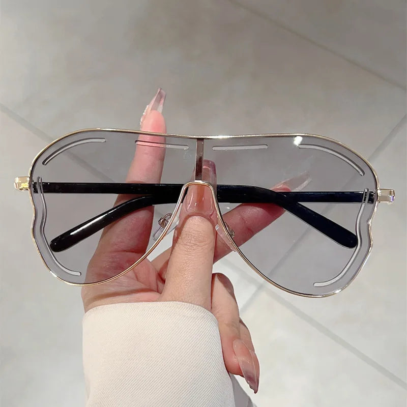 Luxury Oversized Shield One-Piece Punk Sunglasses - UV400