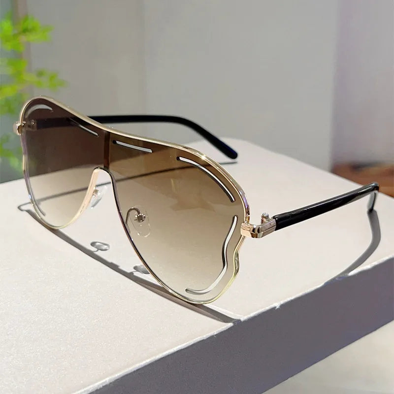 Luxury Oversized Shield One-Piece Punk Sunglasses - UV400