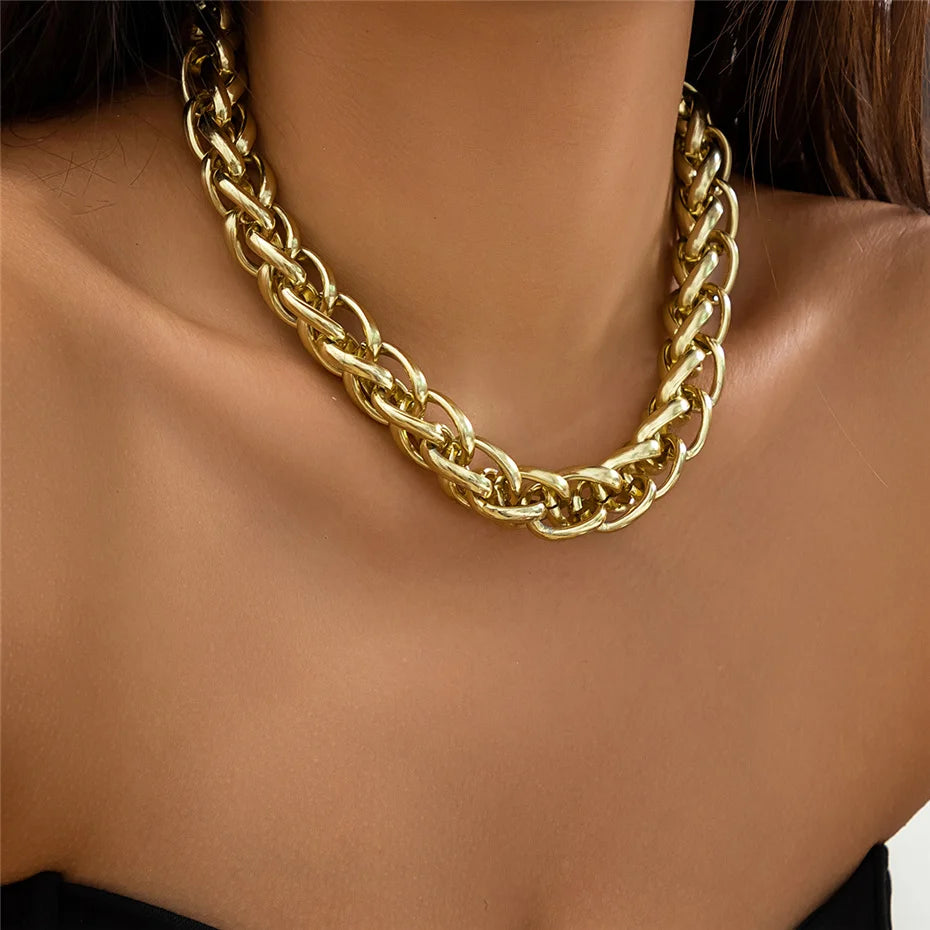 Goth Creative Big Chunky Twisted Lock Choker