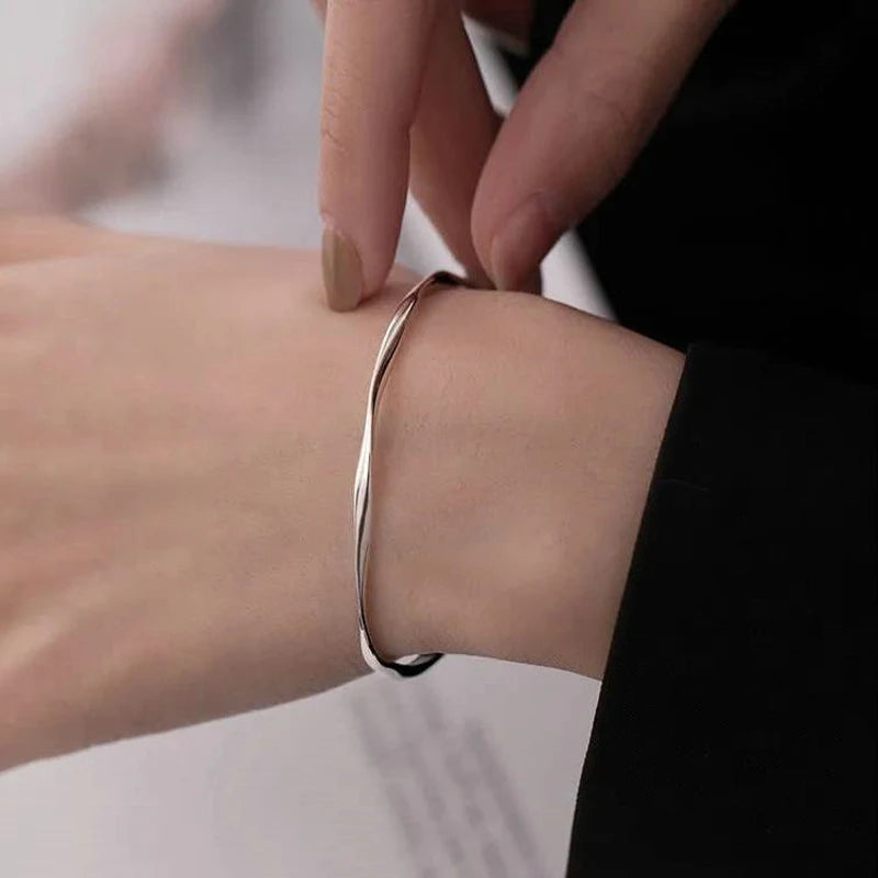 Classic Twisted Gold Bracelet