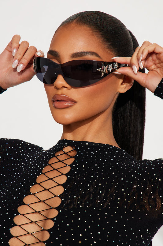 https://cdn.shopify.com/s/files/1/0293/9277/files/01-08-24_S6_93_ZD6224_Black_TK_AP_14-53-38_71161_PXF.jpg?v=1705101155