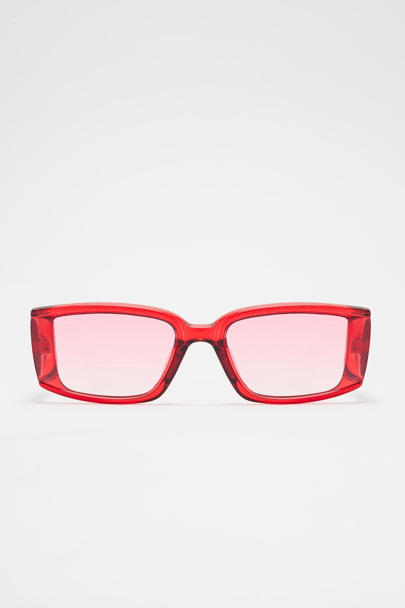 https://cdn.shopify.com/s/files/1/0293/9277/files/04-09-24_S10_58_P21010CP_Red_P_CXB_15-28-49_10804_SG_ES.jpg?v=1713992154
