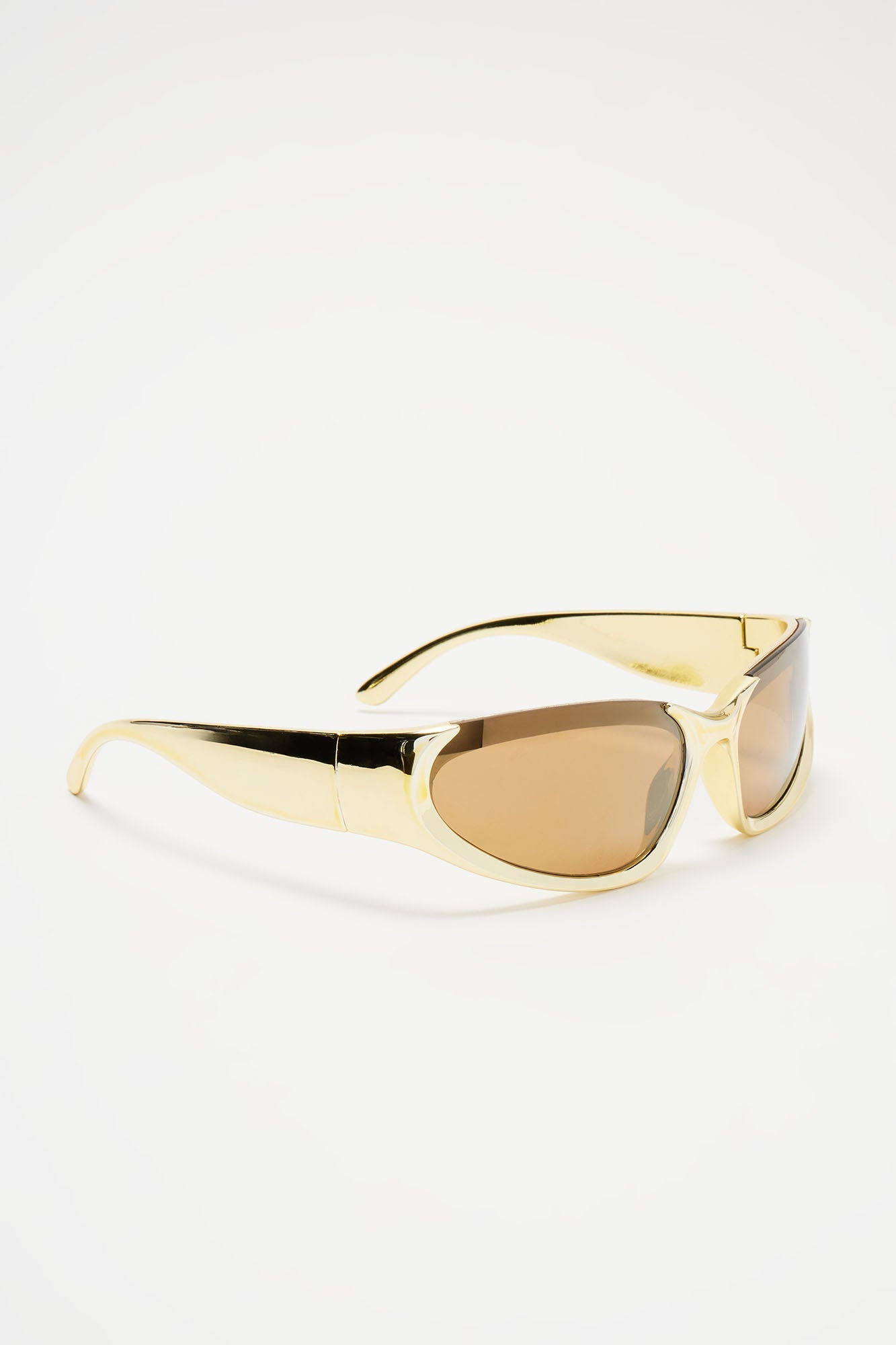 https://cdn.shopify.com/s/files/1/0293/9277/files/04-09-24_S10_76_P23030RV_Gold_P_CXB_15-08-34_10763_SG_ES.jpg?v=1713992198