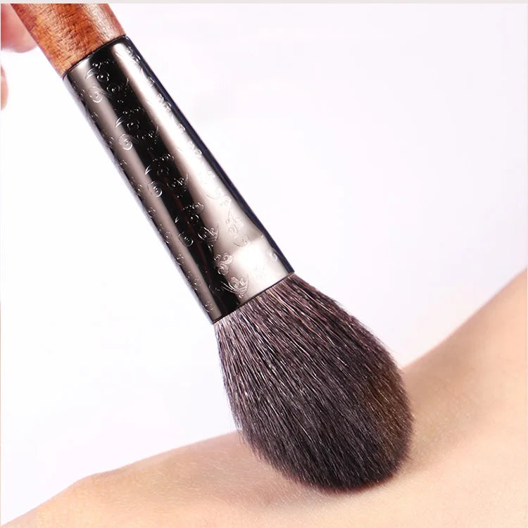 Makeup Brush Amber Series Carved