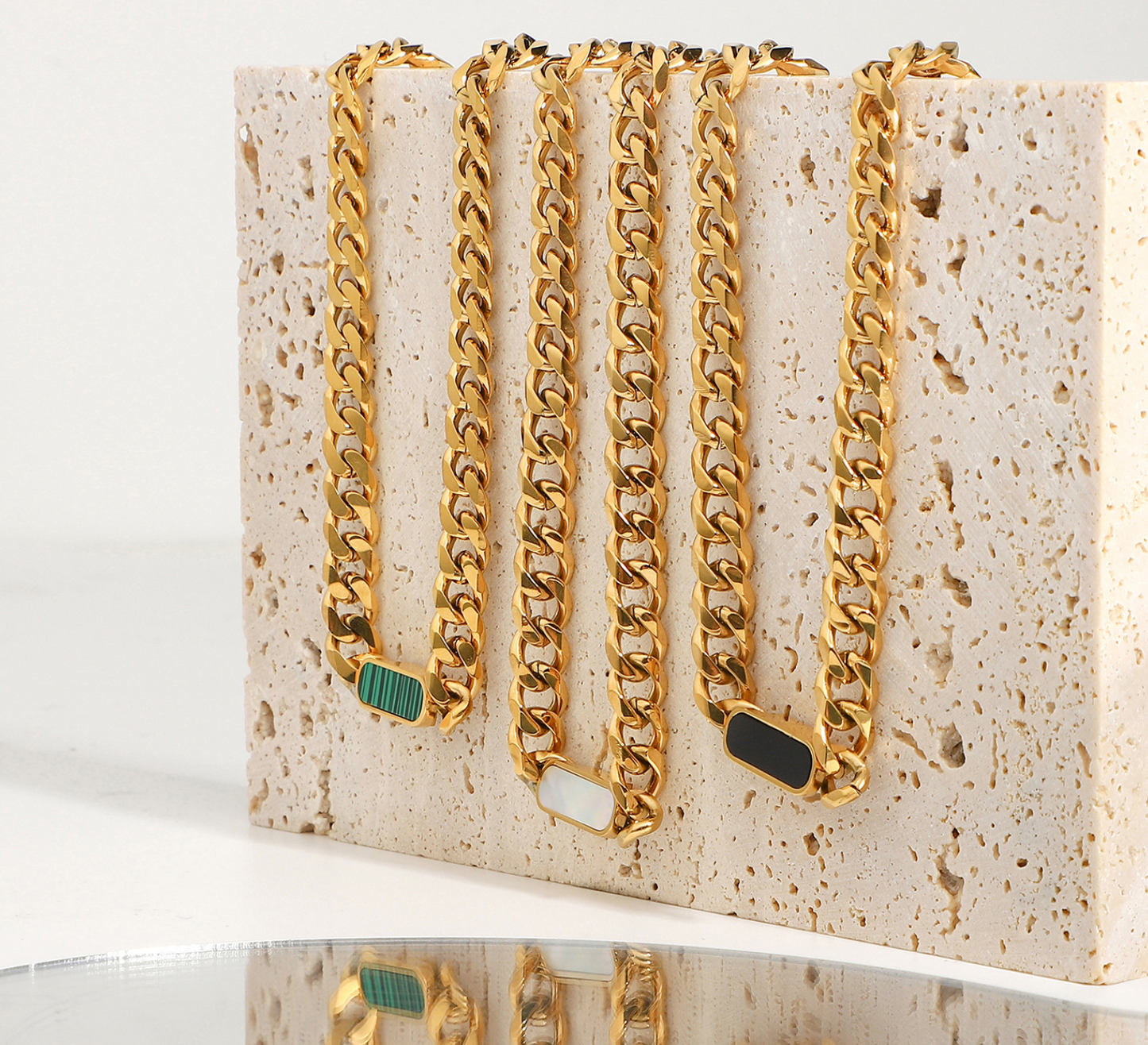 Pure White Gold Necklace