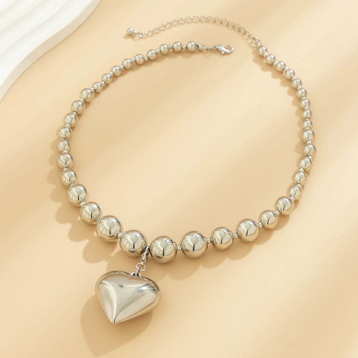 Peach Heart Pendant Beads Necklace