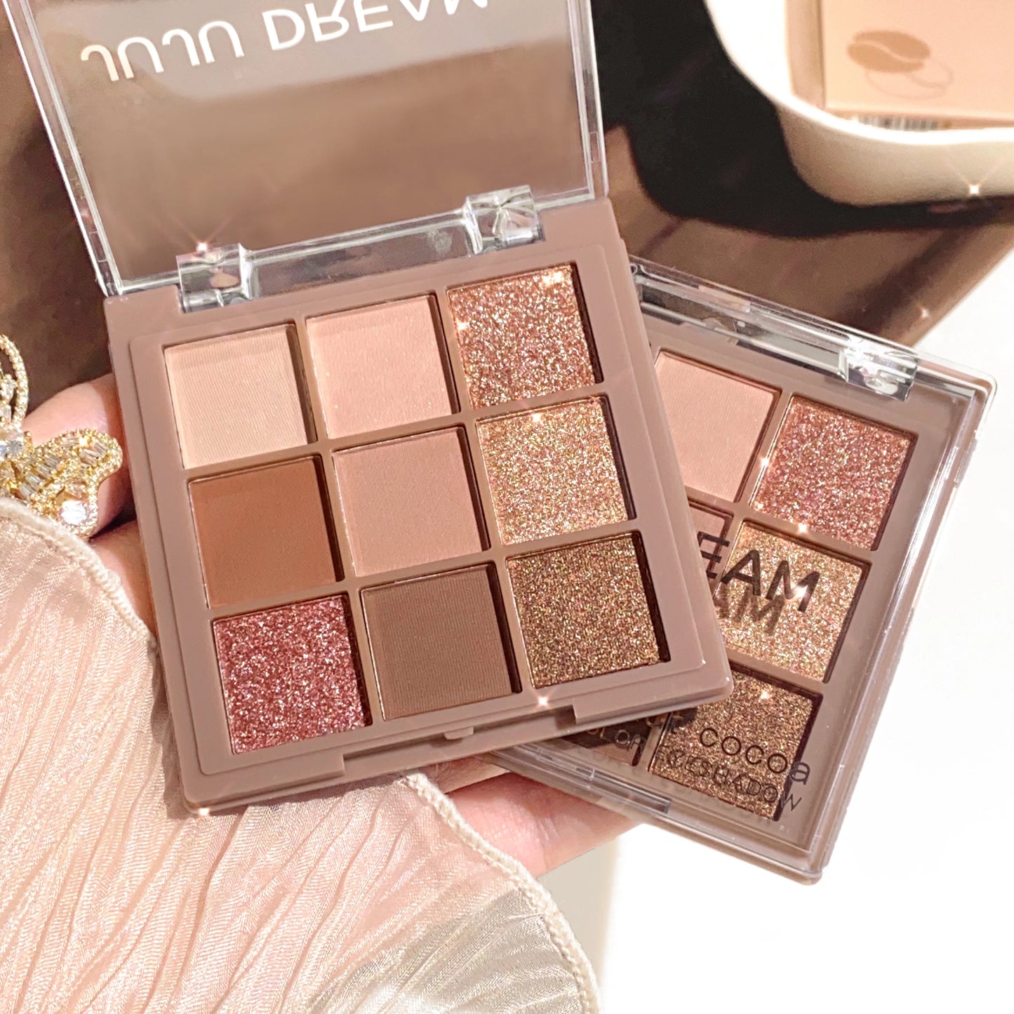Luxurious 9-18 color eyeshadow palette