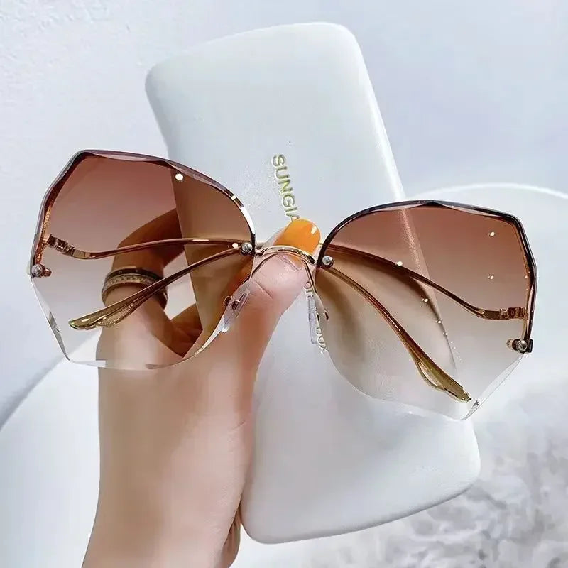 Round Designer Rimless
