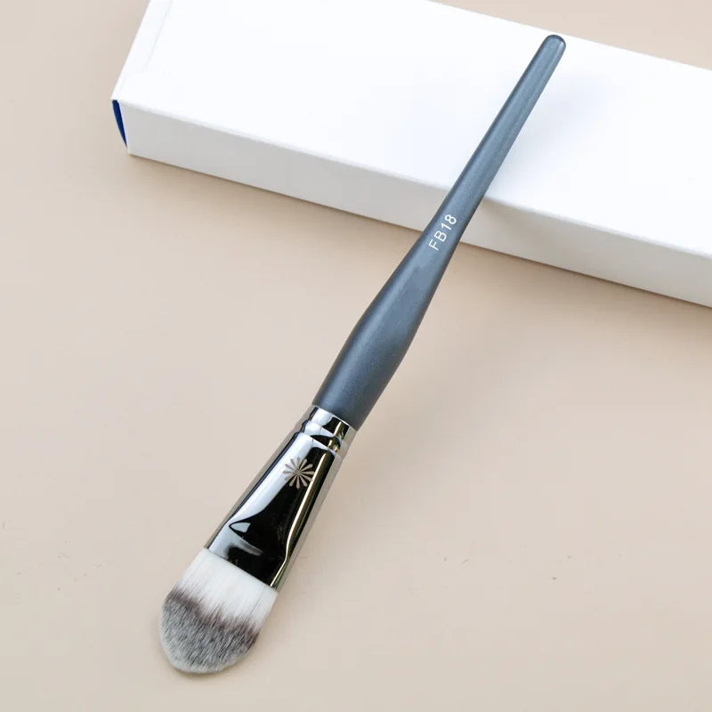 1pc Pro P series Makeup brushes Powder Foundation
