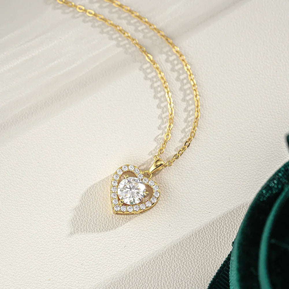 100% Real 18k Gold  Heart-shaped Moissanite Necklace