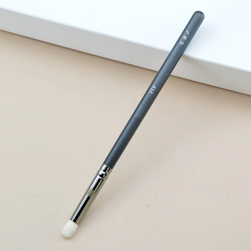 1pc Pro P series Makeup brushes Powder Foundation