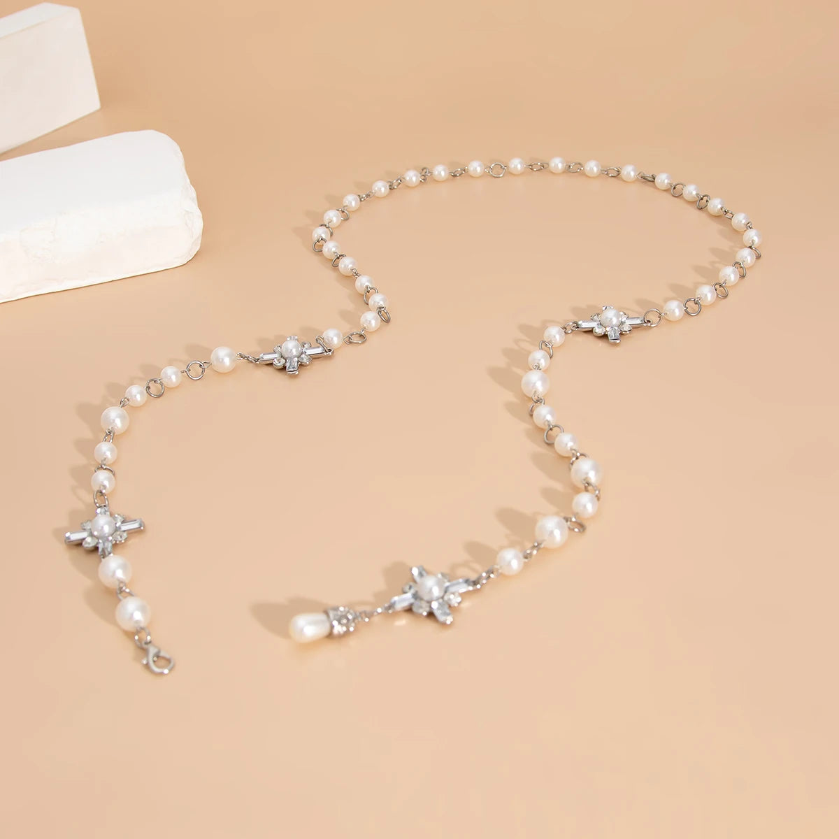 Classic Imitation Pearl Rhinestone Necklace