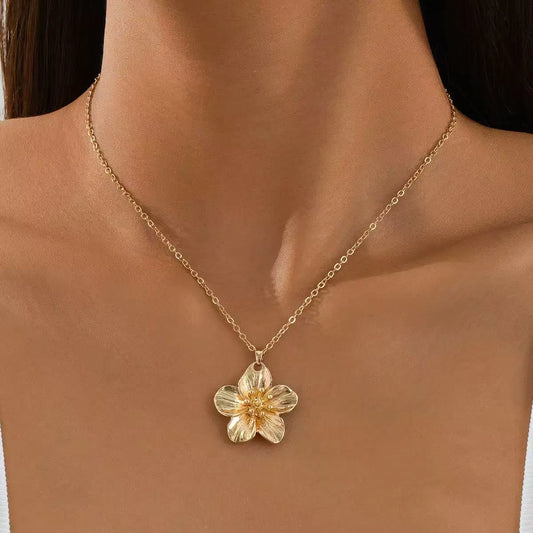 Hand-cCast Flower Pendant Necklace