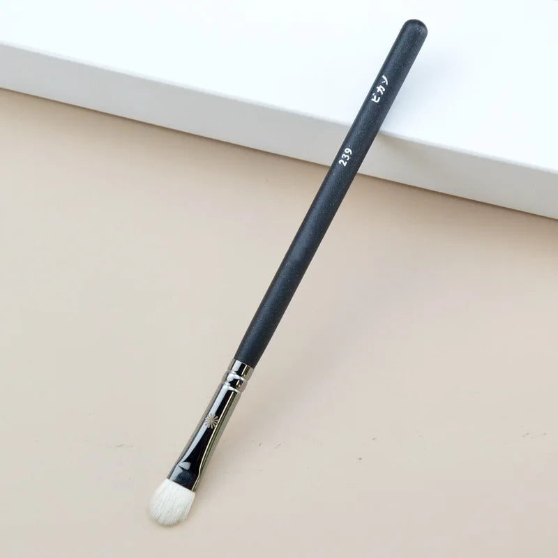 1pc Pro P series Makeup brushes Powder Foundation