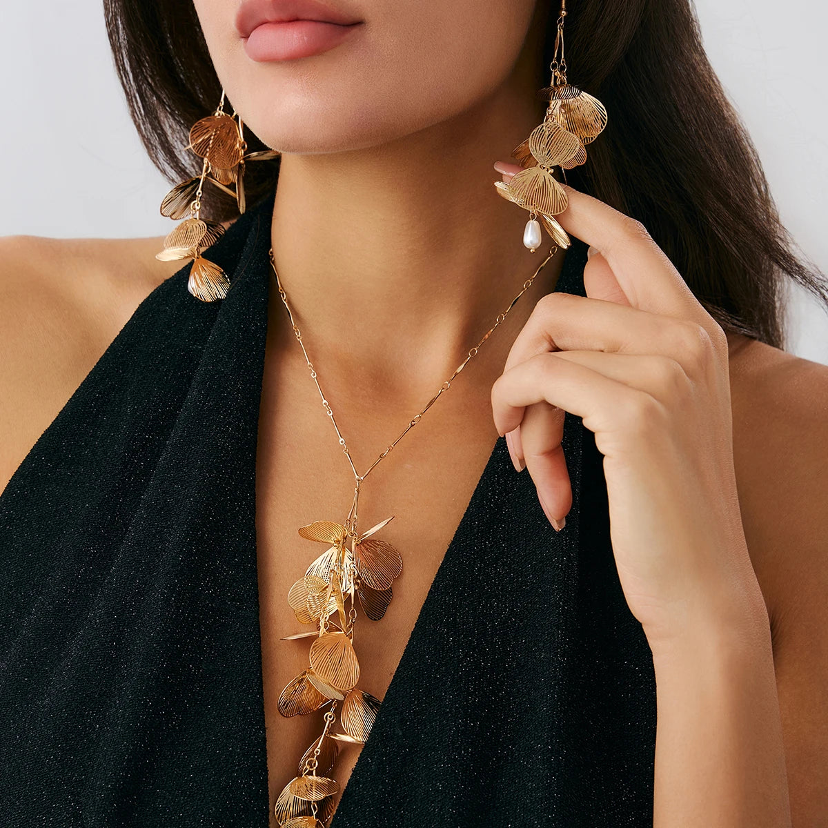 Petal Flower Pendant Necklace &  Piercing Drop Earrings