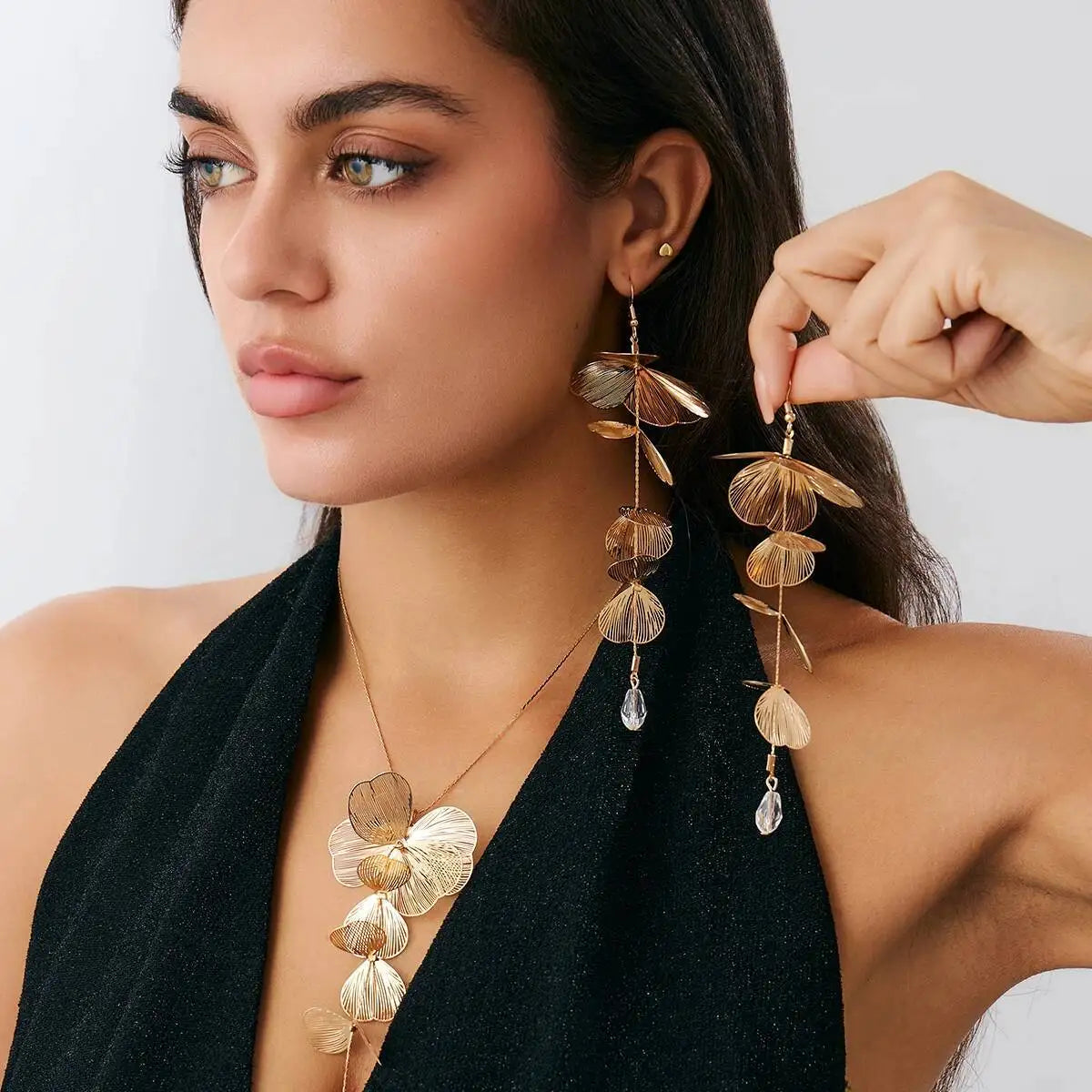 Petal Flower Pendant Necklace &  Piercing Drop Earrings