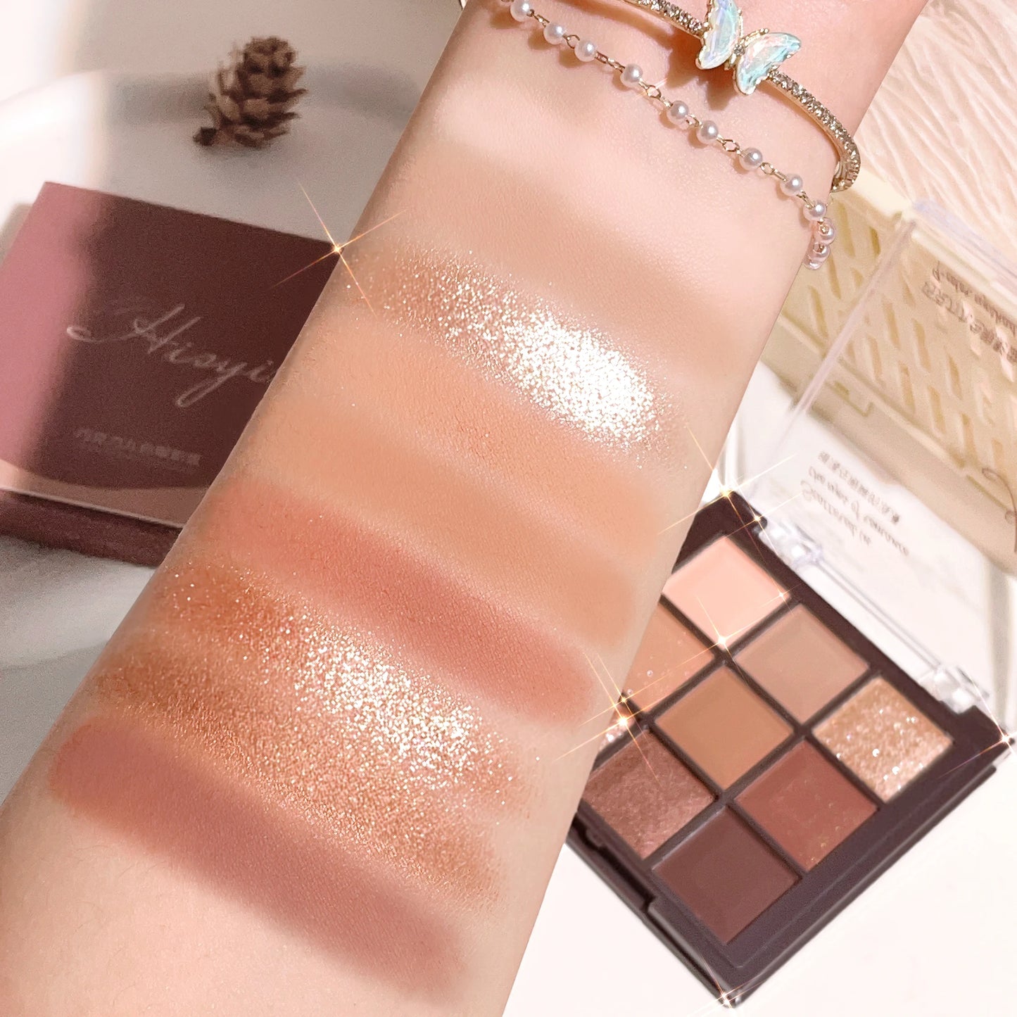 Chocolate eyeshadow palette, pearlescent matte