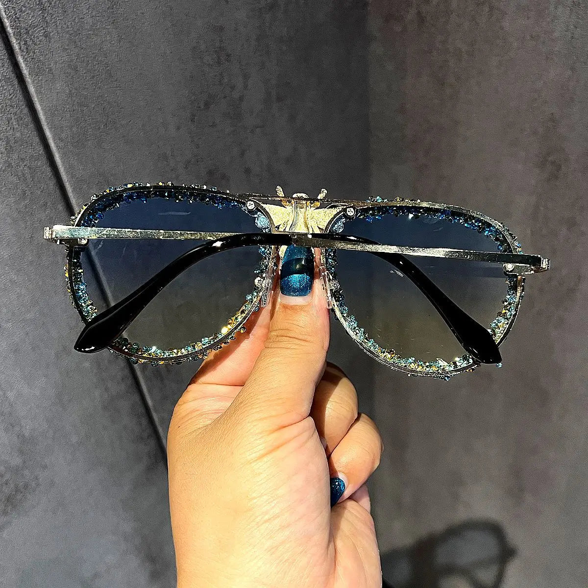 Personalized Bee Sunglasses With Diamonds, Retro Metal Fashion, Large Frame Sunglasses For Women, Instagram Trend