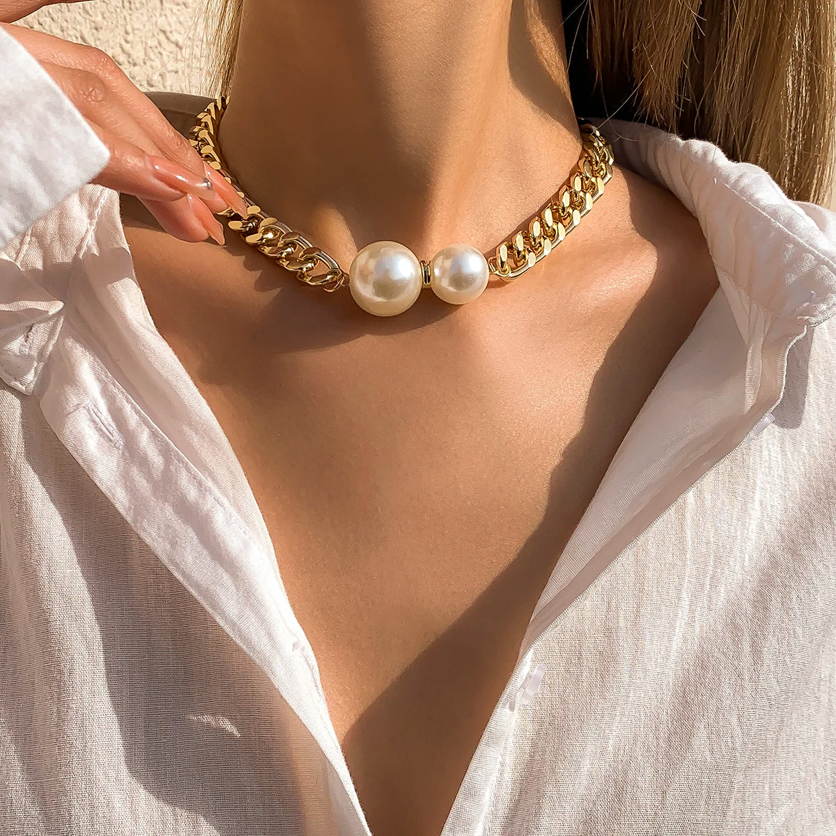 Imitation-Pearl Pendant Necklace