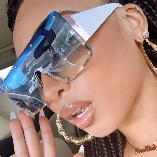 One-piece Wide-rimmed Sunglasses