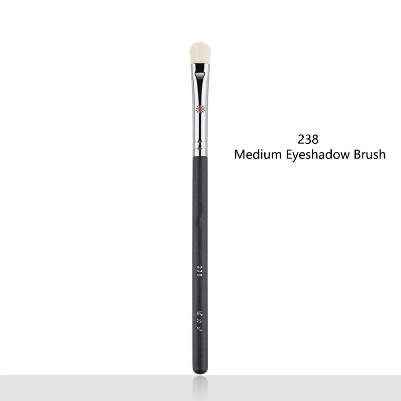1pc Pro P series Makeup brushes Powder Foundation