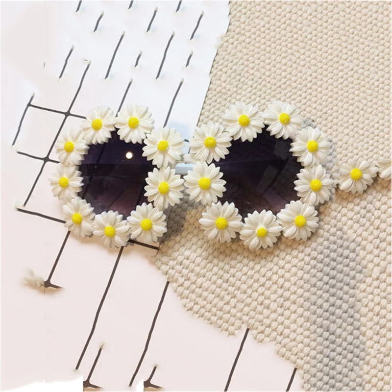 Charming Flower Fashion Cat Eye
