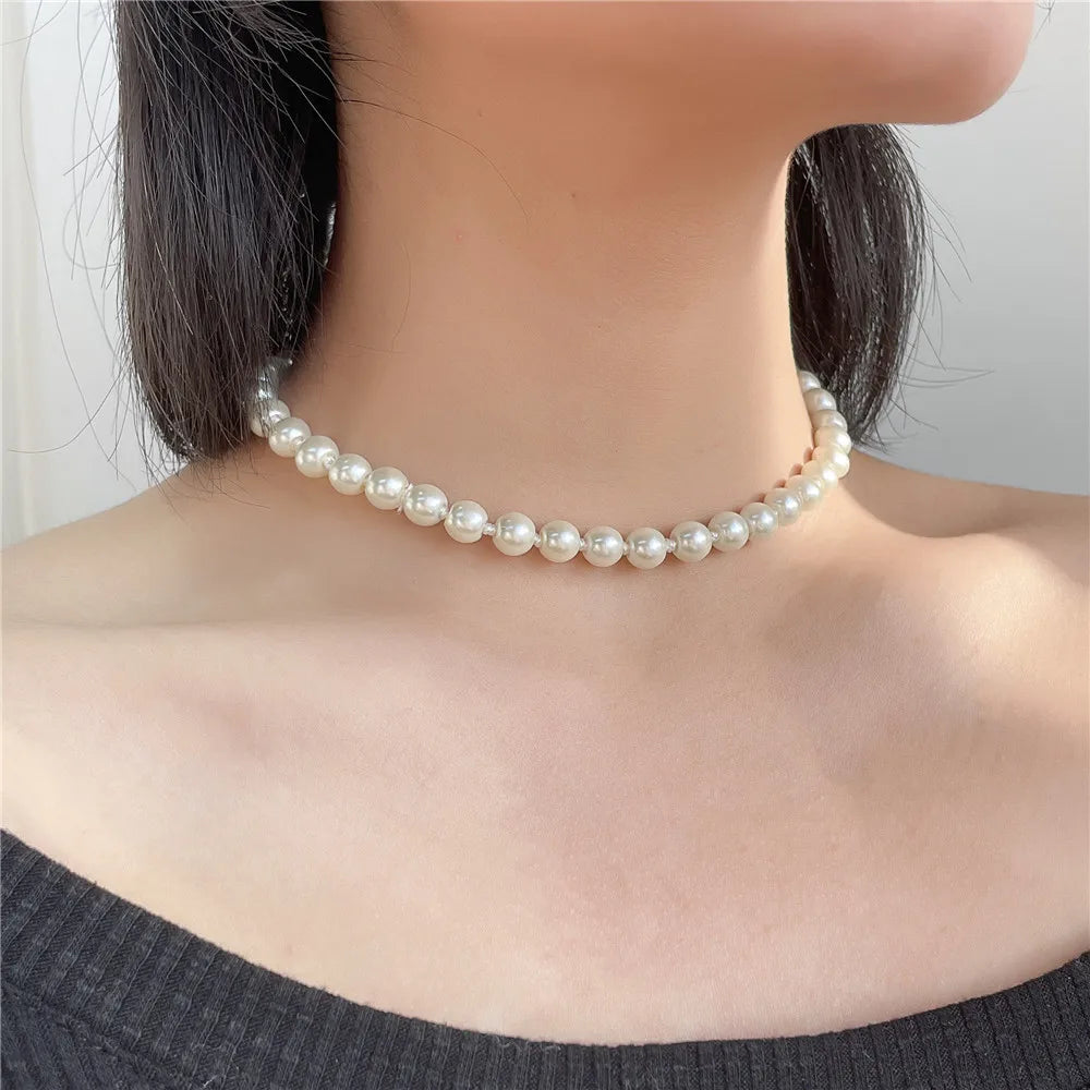 Pearl Beards Choker Necklace