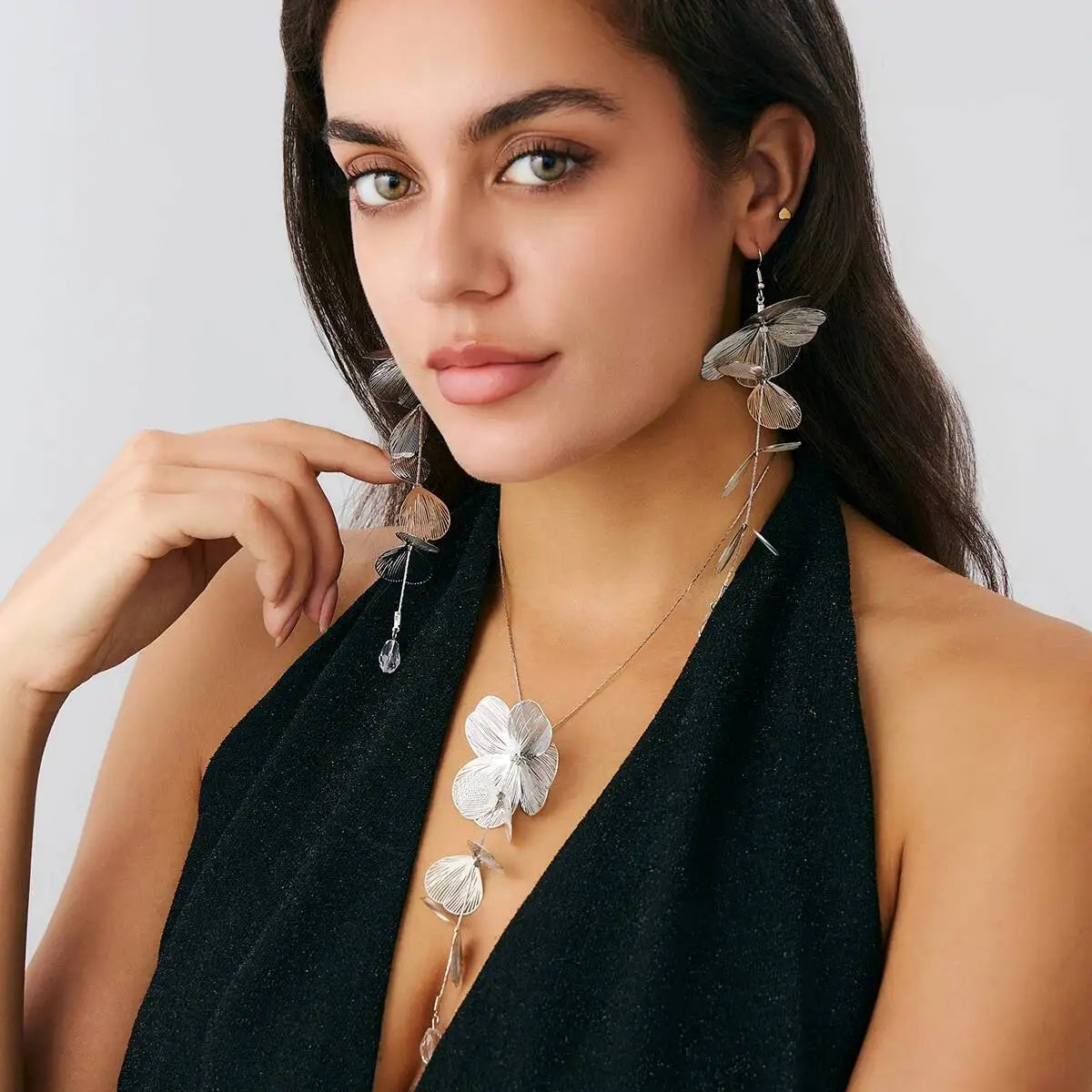 Petal Flower Pendant Necklace &  Piercing Drop Earrings