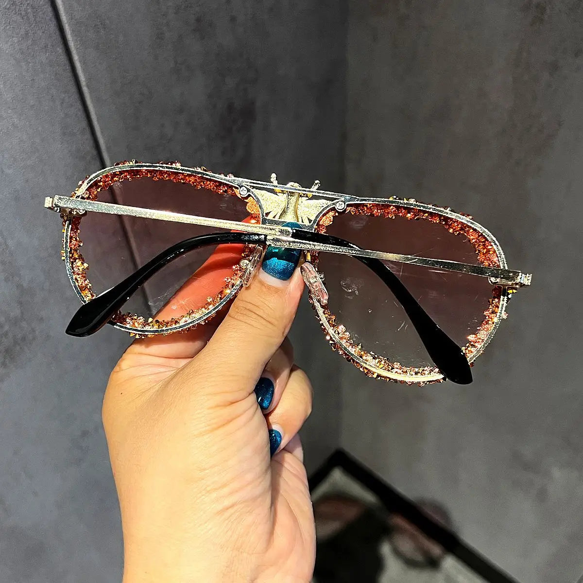 Personalized Bee Sunglasses With Diamonds, Retro Metal Fashion, Large Frame Sunglasses For Women, Instagram Trend