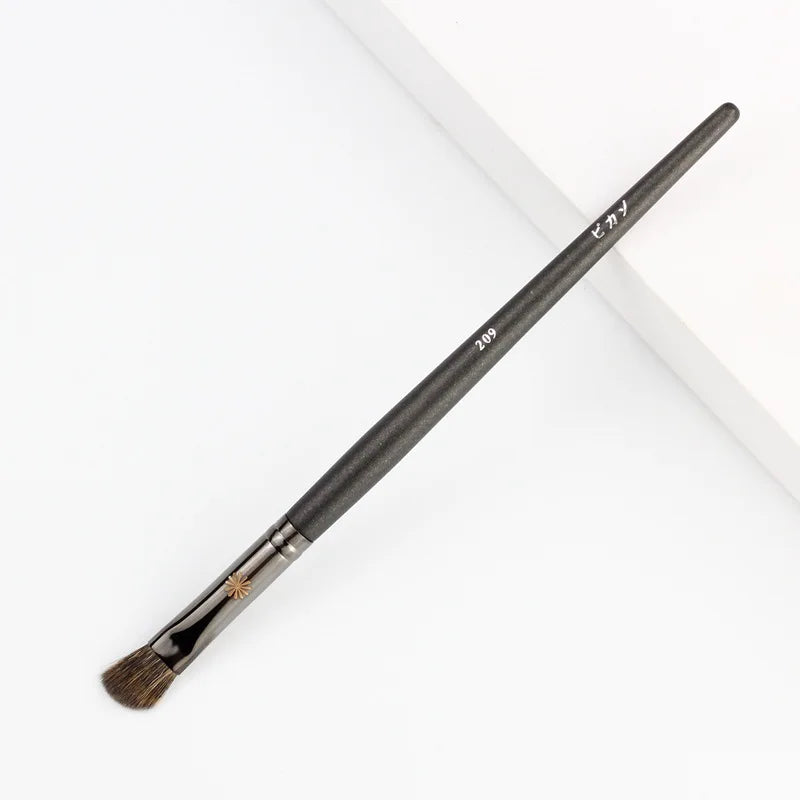 1pc Pro P series Makeup brushes Powder Foundation